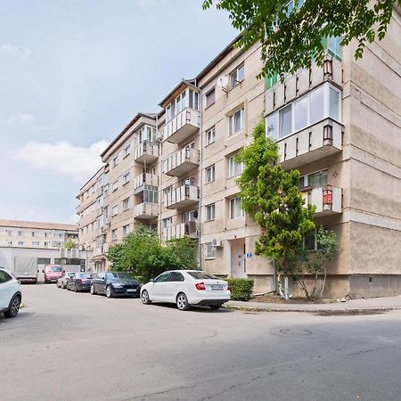 Decebal Flat Lägenhet Oradea Exteriör bild