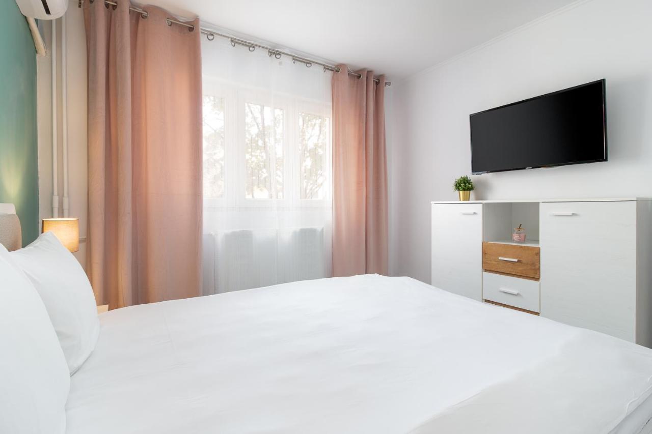 Decebal Flat Lägenhet Oradea Exteriör bild